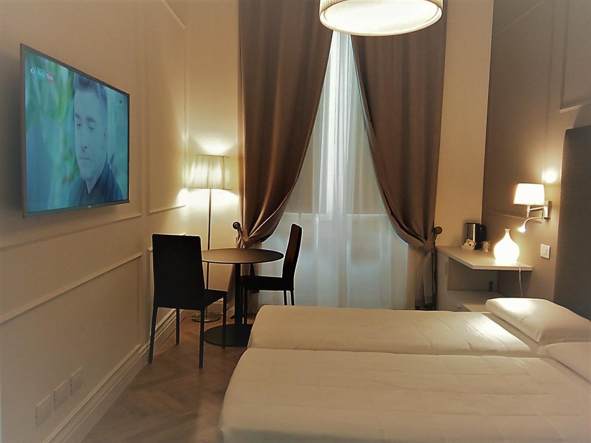 Daphne Guest House Firenze Bagian luar foto