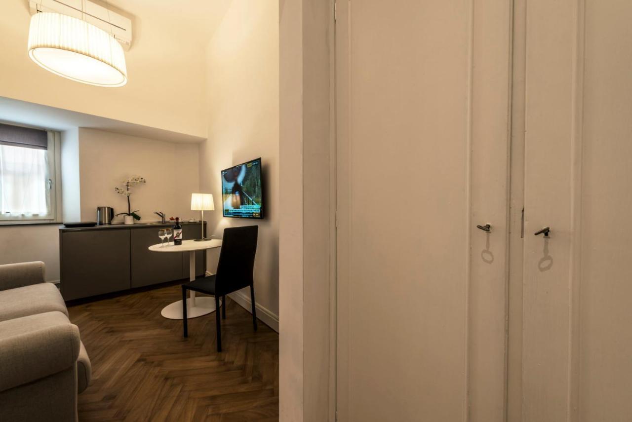 Daphne Guest House Firenze Bagian luar foto
